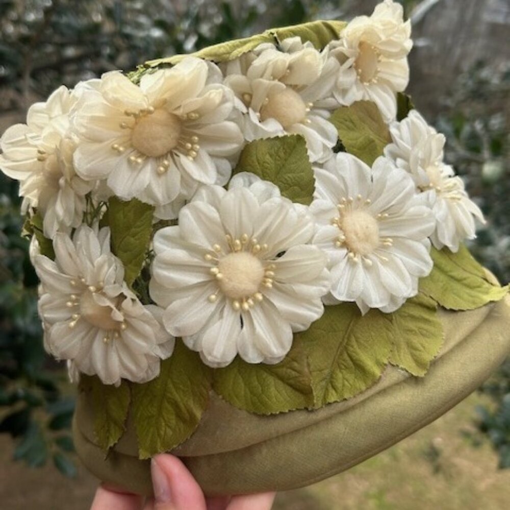 BONWIT TELLER NYC Silk Daisy Tall Pillbox HAT